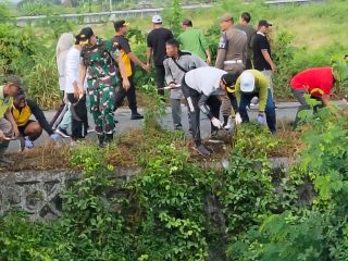 Jihad Rawat Kali" Tambak Oso: Warga, TNI, dan Pemerintah Bergandeng Tangan Wujudkan Lingkungan Bersih dan Bebas Banjir
