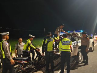 Polisi Gelar Patroli Balap Liar di Jalur Lintas Utara Lamongan 9 Motor Diamankan