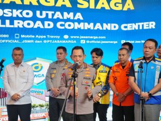 Kapolri dan Menhub Tinjau Kesiapan Pengamanan Nataru di JMTC Bekasi