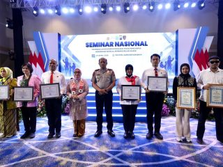 Ditres PPA - PPO Polda Jatim Terima Penghargaan dari Menteri PPPA