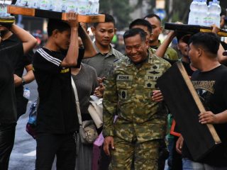 May Day, Masa Kecilku Teringat Kembali