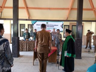 Pelantikan Pj Kepala Desa, Babinsa Kupang Perkuat Sinergi dan Pelayanan Warga