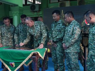Masjid At-Taqwa Direnovasi, Danrem Fasilitas Ibadah Semakin Representatif.