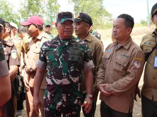Danrem Dampingi Pangdam V/Brawijaya Tinjau Lokasi Yonif TP di Sampang.