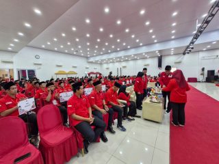 Visi Misi Ratusan Kader Hadiri Pelantikan PAC PDI Perjuangan Kabupaten Mojokerto berkomitmen Menangkan Hati Rakyat.
