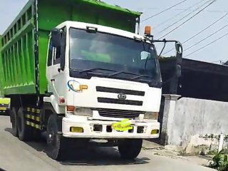 Jalan Baru Lakardowo–Sidorejo Mojokerto Terancam Rusak Dini, Diduga Akibat Truk Tambang Bermuatan Berlebih