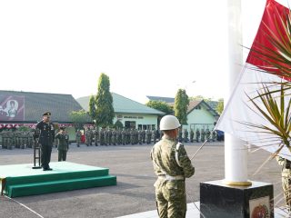 Merah Putih Berkibar di Makorem, Kasilog Teguhkan Semangat Pengabdian di HUT ke-81 RI.
