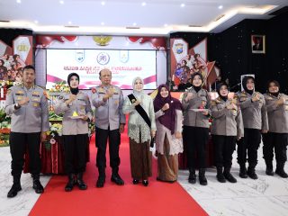 Hari Jadi ke-78 Polwan RI, Kapolda Jatim: Polwan Harus Profesional dan Beri Dampak Nyata bagi Masyarakat