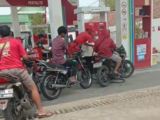 Dugaan Pengangsuan Pertalite Berulang di SPBU Brayung Mojokerto, Wartawan Diduga Diintimidasi