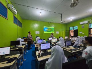 Polres Jombang Perkuat Literasi dan Etika Penggunaan AI bagi Pelajar SMA Negeri Jogoroto