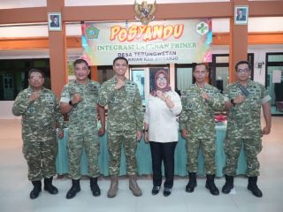 Bazar Malam HUT TNI ke-81 di Terungwetan, Dandim Sidoarjo Beri Semangat dan Sapa Hangat Warga Krian