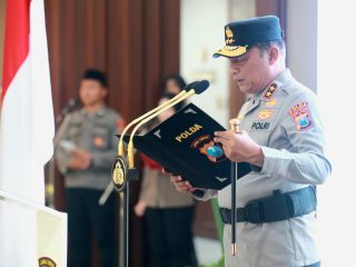 Kapolda Jatim Pimpin Sertijab Kabid TIK dan Sejumlah Kapolres Baru