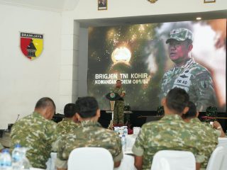 Naik Pangkat, Naik Tanggung Jawab: Danrem 084/Bhaskara Jaya Ajak Prajurit Terus Berprestasi